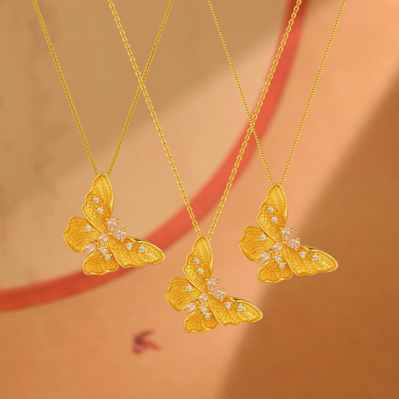 Matt felületű pillangó medálos nyaklánc nőknek, lánc típusú Chopard/keresztes/box, 41-50 cm, könnyű luxus stílus