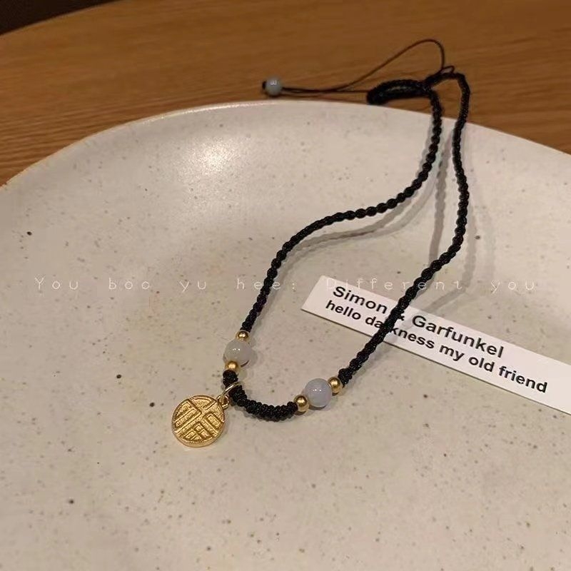 Nyaklánc kézzel szőtt ötvözet medállal, kulcscsonti láncon, állítható hosszúságú, nemzeti stílusú dizájn.