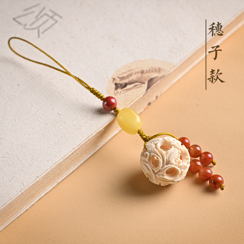 Medál mamut elefántcsontból, kézzel készített, etnikus stílus, irodalmi retro dizájn, 2022 télen