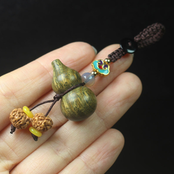 Fából készült kulcstartó, tök alakú, kézműves, etnikus stílus