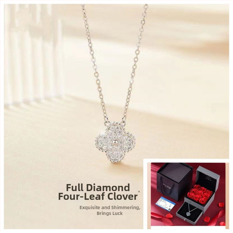 Kaklo papuošalas su keturkampio dobilo lapu iš sidabro 925 su deimantais — prabangus stilius, 2025 m. pavasario leidimas