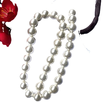 DIY ékszerkészítéshez héj gyöngyök, gyöngyház hatású bevonattal, feldolgozás: vágás és csiszolás, egyszerű luxus stílus, tél 2023