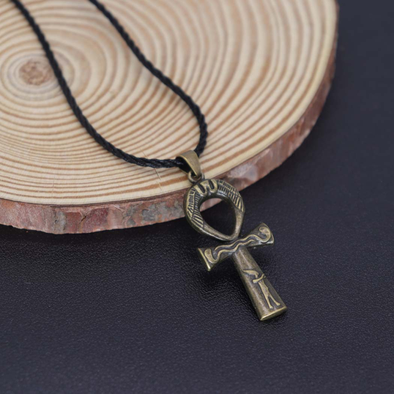 Огърлица с висулка египетски кръст (сплав; лято 2024; Fashion OL; Fashion Commuter)