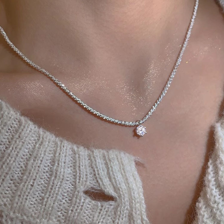 Колие: 925 сребро, полирана повърхност, геометричен дизайн, искряща верига, стил светъл лукс, тегло около 3 г