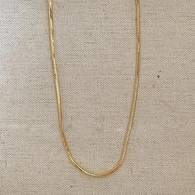 Огърлица с тигрово око, двойно слоена, геометричен дизайн, верига snake bone, дължина 41–50 см, пролет 2025, лек лукс