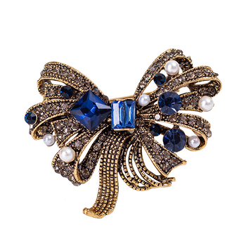 Barokno-palatska mašna broš — cinkov legura, marka Isia, stil: broš, obrada: elektroplatiranje, funkcija: ukrašavanje, dvostruka upotreba, poklon