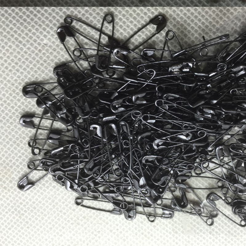 Железна булавка за дрехи, брошка с булавка за сигурност, мини метална булавка за окачване; Опаковка: 50 кутии на кашон; Брутно тегло: 0,25 кг