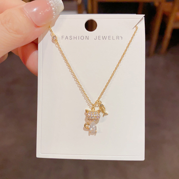 Ogrlica s privjeskom u obliku mačje riblje kosti, bakar, pravi zlatni premaz, O-lanac, duljina 41–50 cm