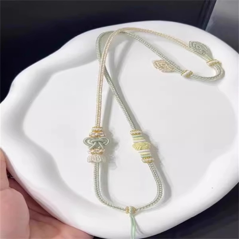 Uniszex nyaklánc szálzsinórral, kézzel kötött, minimalist stílus