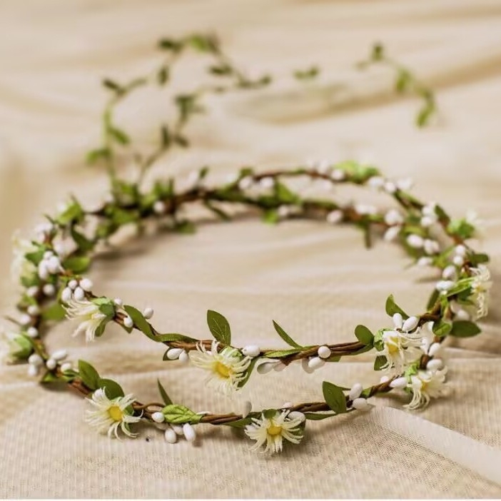 Korejski Mori vijenci za kosu s malim tratinčicama, dvostruki sloj od ratana, dodatak za fotosesije na obali