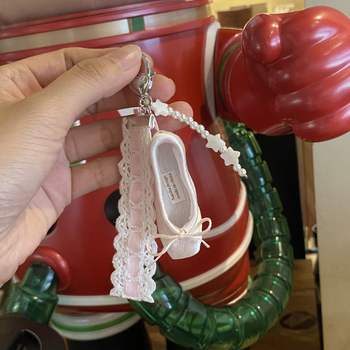 Lanac za telefon i ključeve s motivom baletnih cipela, ručno izrađeni perlasti ukras, materijal plastika/smola, originalni dizajn, proljeće 2024