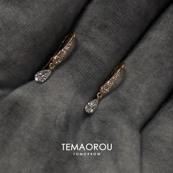 Geometriai formájú fülbevalók cirkónium bojttal, ötvözetből, női stílus