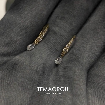 Geometriai formájú fülbevalók cirkónium bojttal, ötvözetből, női stílus