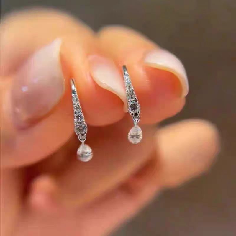 Geometriai formájú fülbevalók cirkónium bojttal, ötvözetből, női stílus