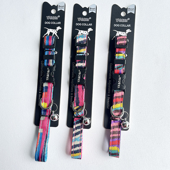 Nylonový obojok s pruhovaným vzorom pre mačky a psy (Materiál: Nylon; Vzor: Pruhovaný; Štýl: Voľný; Všeobecné použitie; 4 sezóny)