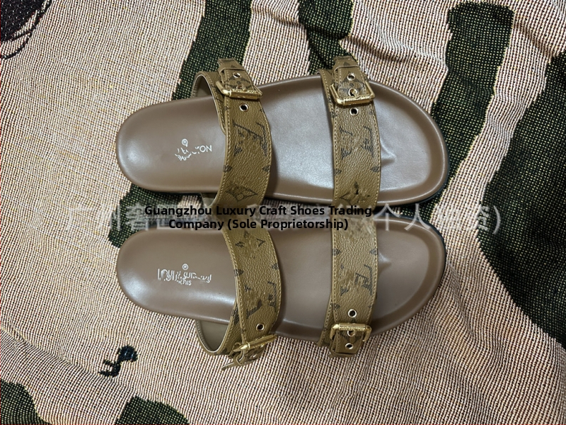 Papuče flip-flop s vrchným dielom z mikrovlákna, gumová podrážka, biznis štýl, zapínanie jedným krokom