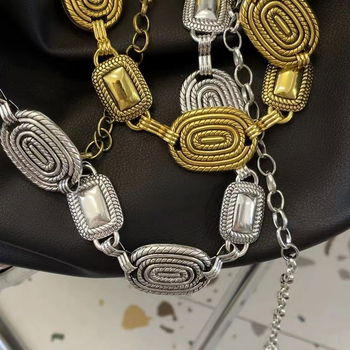 Колан за талия с резбована верига, метална конструкция; катарама от сплав; закопчаване с кука; ширина 2–4 см; електроплатинг