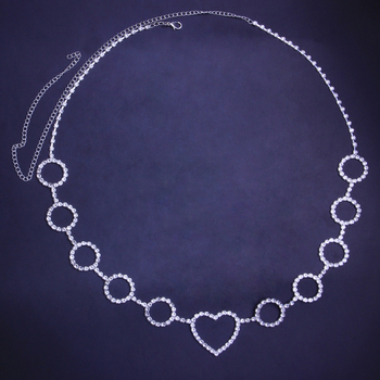 Pojas za struk s okruglim srcem motivom, legura s bijelim kristalima, geometrijski dizajn