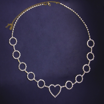 Pojas za struk s okruglim srcem motivom, legura s bijelim kristalima, geometrijski dizajn