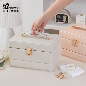 Ювелирна кутия Casegrace sp01348, кожа, твърда конструкция, едноцветен дизайн, голям капацитет, отделения за пръстени, обици и колие