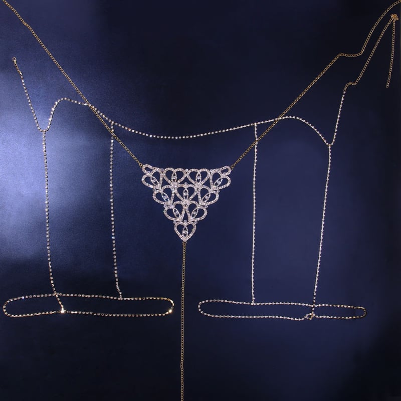 Testháló szív alakú strasszos díszítéssel — ötvözet, fehér kristályok, galvanikus bevonat