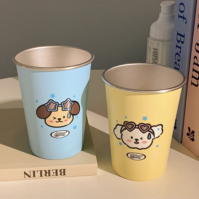 Hammasharja ja loputustassi, roostevaba terasest, silindrilise kuju, karikatuurmustriga, keskkonnasõbralik