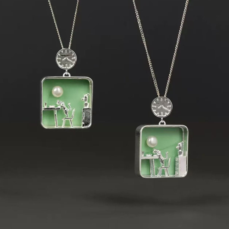 Colier Cat at Home — pandant din aliaj, lanț obișnuit, stil lux lejer, pentru femei