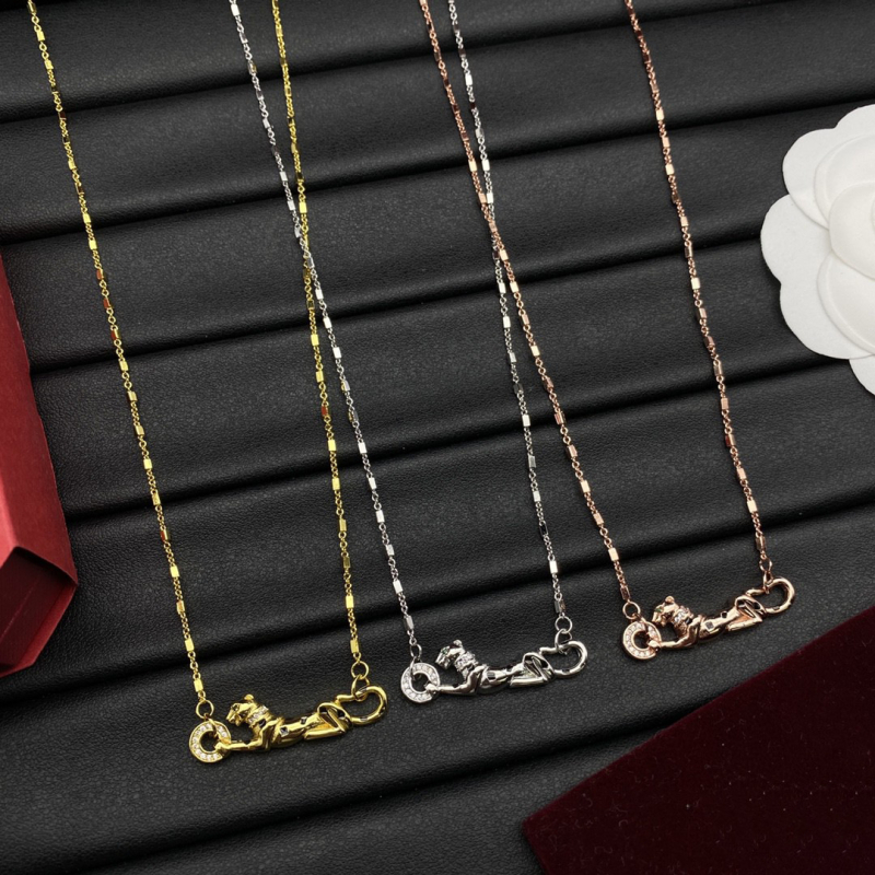 Colier din aur V, placare electroplatină, formă geometrică, lanț încrucișat, pandant din aliaj