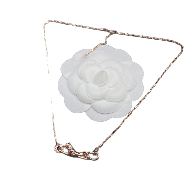 Colier din aur V, placare electroplatină, formă geometrică, lanț încrucișat, pandant din aliaj