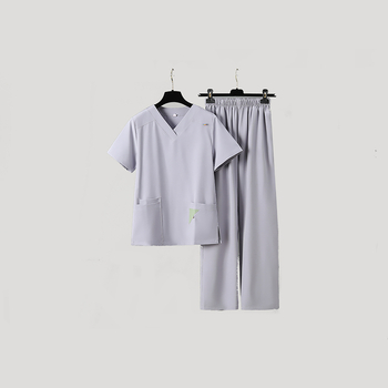 Unisex set zdravotníckeho odevu scrubs, materiál polyester-spandex, odvádza vlhkosť, V-krk, krátke rukávy, top a nohavice