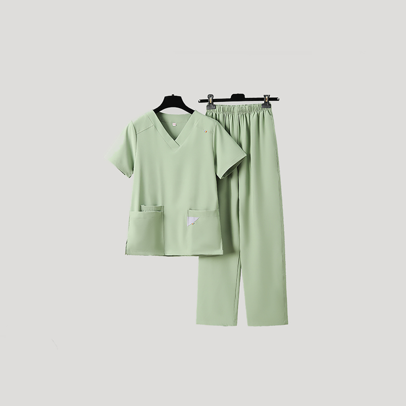 Unisex set zdravotníckeho odevu scrubs, materiál polyester-spandex, odvádza vlhkosť, V-krk, krátke rukávy, top a nohavice