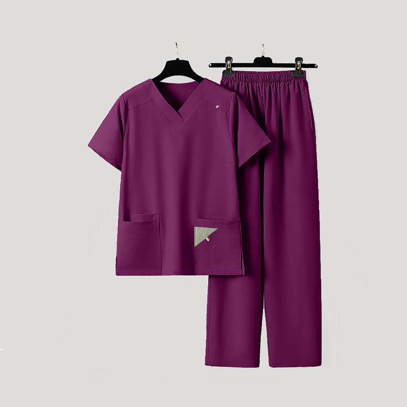 Unisex set zdravotníckeho odevu scrubs, materiál polyester-spandex, odvádza vlhkosť, V-krk, krátke rukávy, top a nohavice
