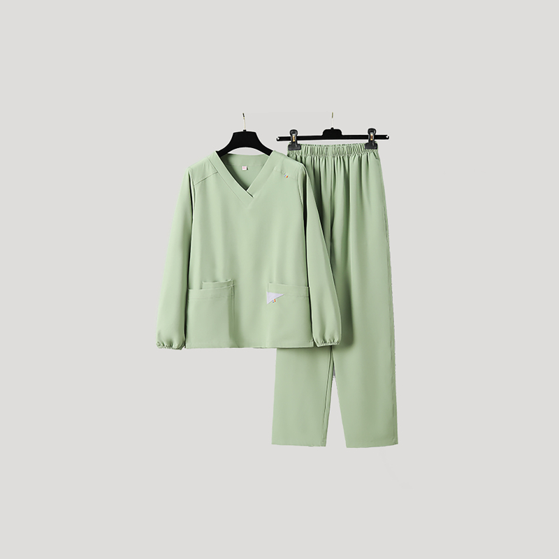 Unisex set zdravotníckeho odevu scrubs, materiál polyester-spandex, odvádza vlhkosť, V-krk, krátke rukávy, top a nohavice