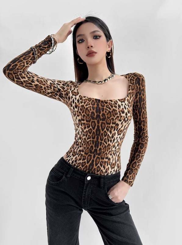 Комбинезон с животински принт, квадратно деколте, дълги ръкави, полиестер