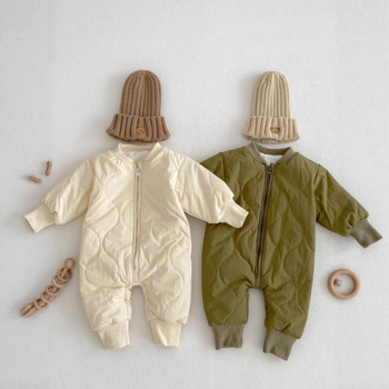 Bebin jumpsuit s flisom, zatvaranje na zip, zimski model, dugi rukavi
