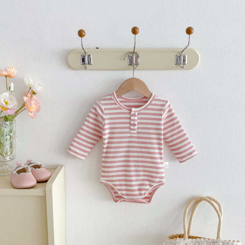 Prugasti bebi kombinezon s dugim rukavima, unisex za novorođenče, 95% combed cotton + 5% elastan, skriveno kopčanje