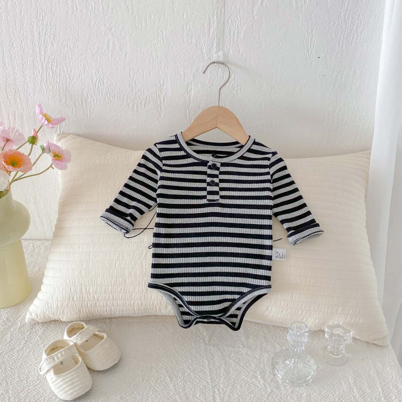 Prugasti bebi kombinezon s dugim rukavima, unisex za novorođenče, 95% combed cotton + 5% elastan, skriveno kopčanje