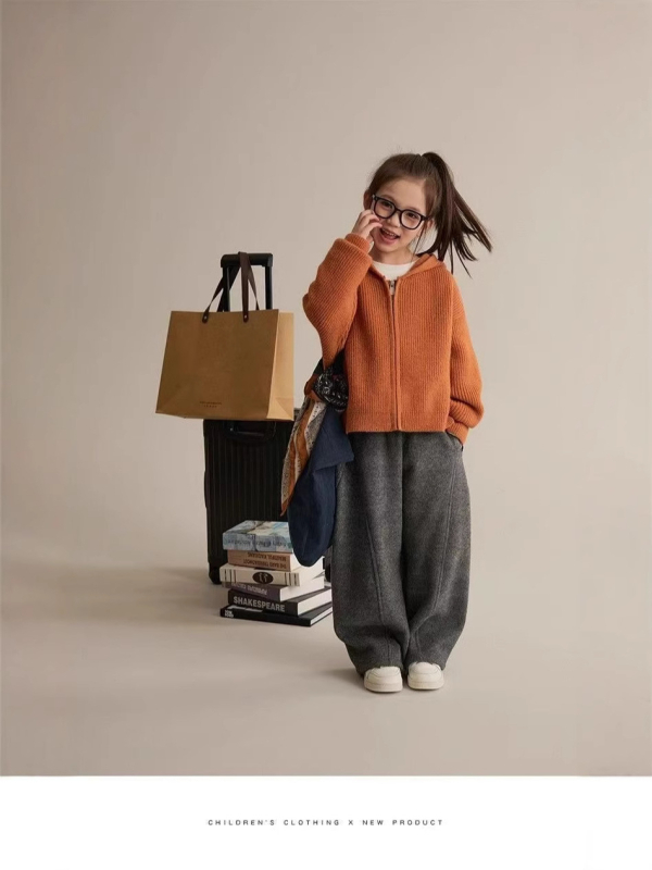 Pantaloni pentru copii cu croială largă din poliester, țesătură tratată fin, talie medie cu elastic, pentru copii peste 8 ani