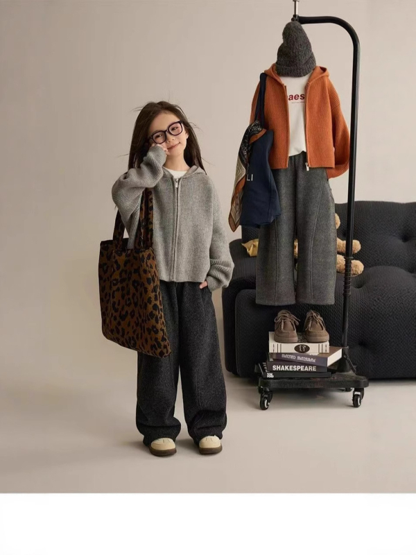 Pantaloni pentru copii cu croială largă din poliester, țesătură tratată fin, talie medie cu elastic, pentru copii peste 8 ani