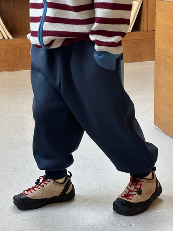 Pantaloni trening pentru băieți cu căptușeală din fleece, iarnă, stil coreean, material Ollie velvet, 62.8% bumbac / 37.2% poliester, talie medie cu curea elastică