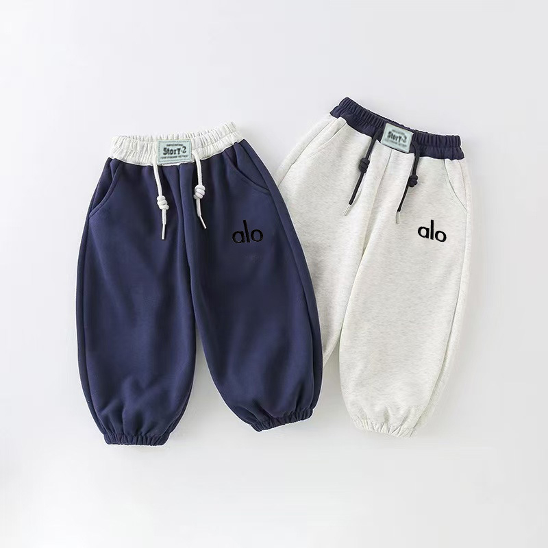 Dječje sportske hlače s blok boja i šivenim slovima, unisex, 50% cotton, mek završetak, srednji struk s elastičnom trakom