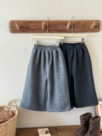 Pantaloni pentru copii, stil coreean, croială dreaptă, fleece; material: poliester; compoziție: 65% poliester, 25% rayon, 10% nylon, 4% spandex; iarnă, vârsta 3–8 ani