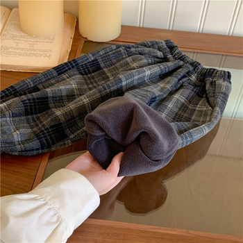Dječje hlače s fleec podstavom, karirane, korejskog stila, zima 2025, za dječake od 3 do 8 godina.