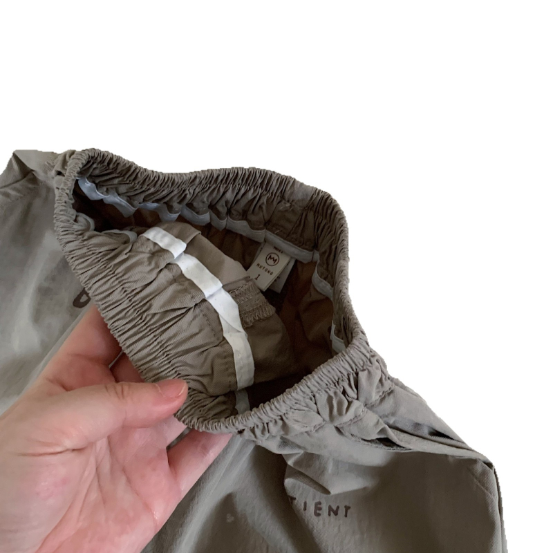 Șortii de copii — vară, stil lejer, 90% bumbac, talie elastică, pentru băieți 3–8 ani.