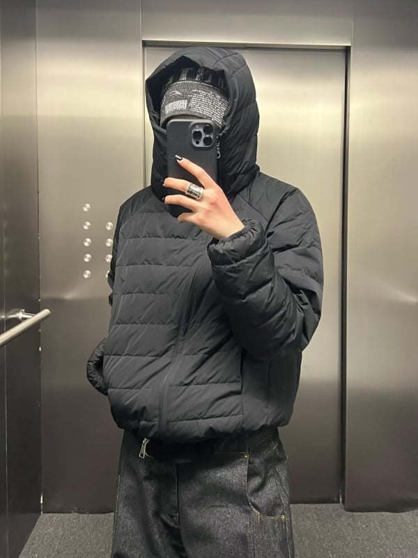 Ανδρικό χειμερινό μπουφάν με κουκούλα και φερμουάρ, άνετη γραμμή, πολυεστερικός γέμισμα