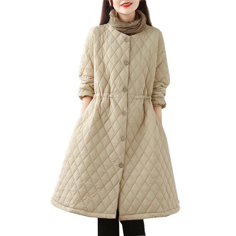 Palton feminin din bumbac cu umplutură (71–80%), quilting diamant, lungime lungă, guler rotund, închidere cu nasturi pe un singur rând