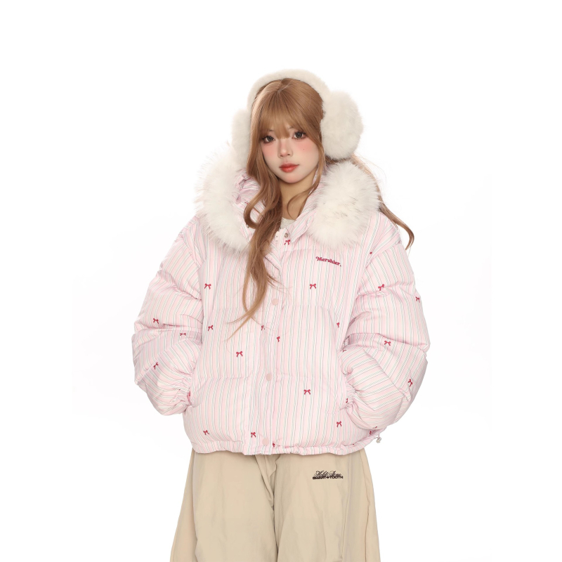 Női kapucnis pamut kabát, csíkos mintával, töltet: selyem-pamut, külső: poliészter, levehető műszőrmés gallér