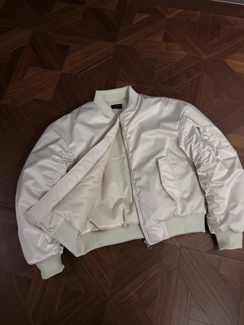 Μπομπέρ μπουφάν με βαμβακερό γέμισμα, κολάρο τύπου stand, φερμουάρ, χαλαρή γραμμή, επένδυση από πολυεστέρα