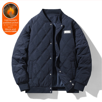 Jachetă din bumbac căptușită, cu guler stand, închidere cu nasturi pe un rând, umplutură poliester, căptușeală poliester, buzunare laterale