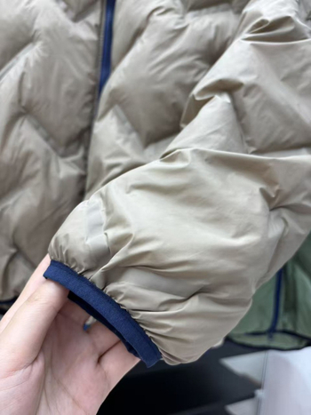 Αθλητικό βαμβακερό μπουφάν με κουκούλα, ψηλό γιακά, φερμουάρ, γέμισμα πολυεστέρα, μεσαίο μήκος